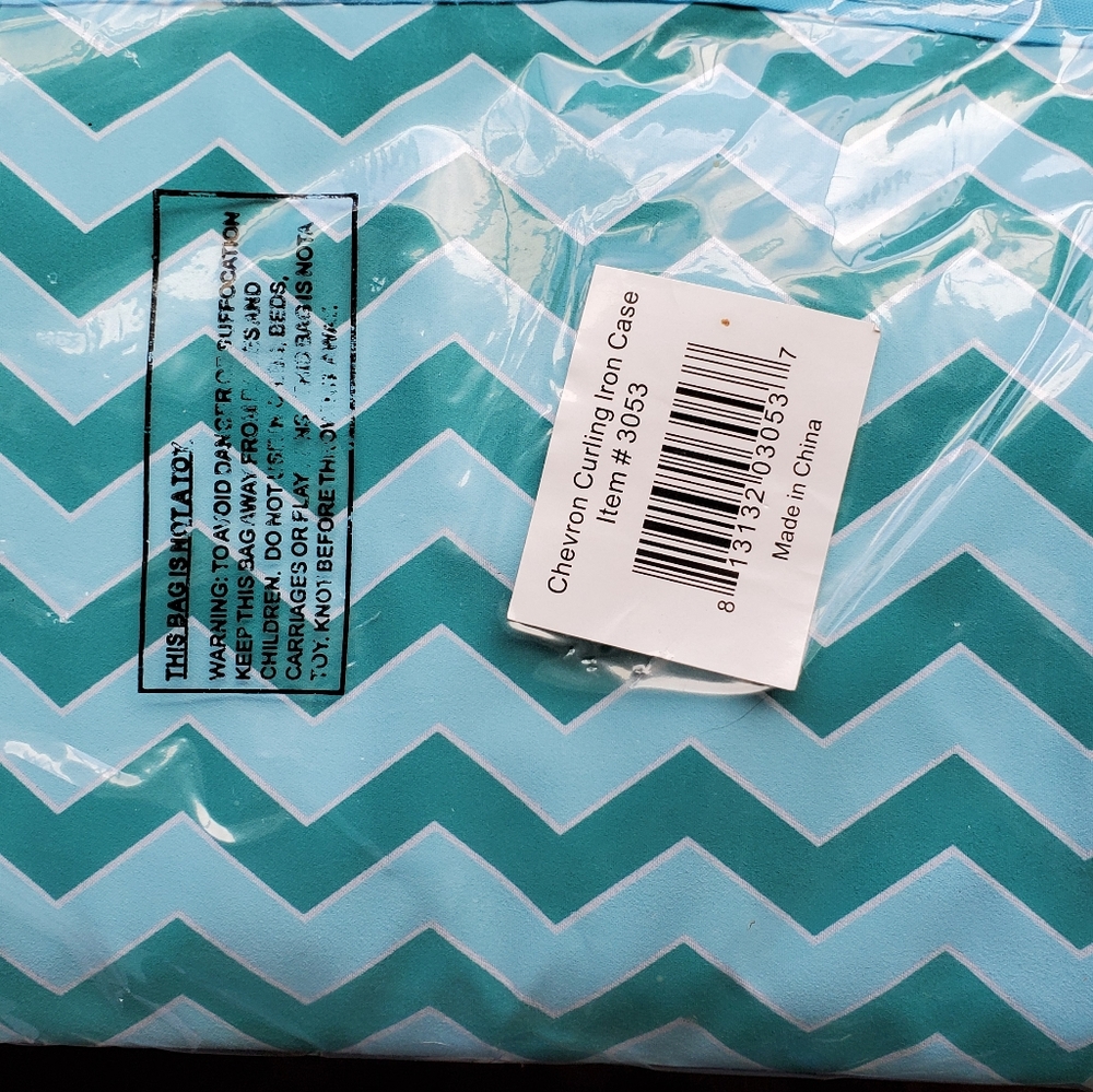 Chevron curling iron case, new in bag